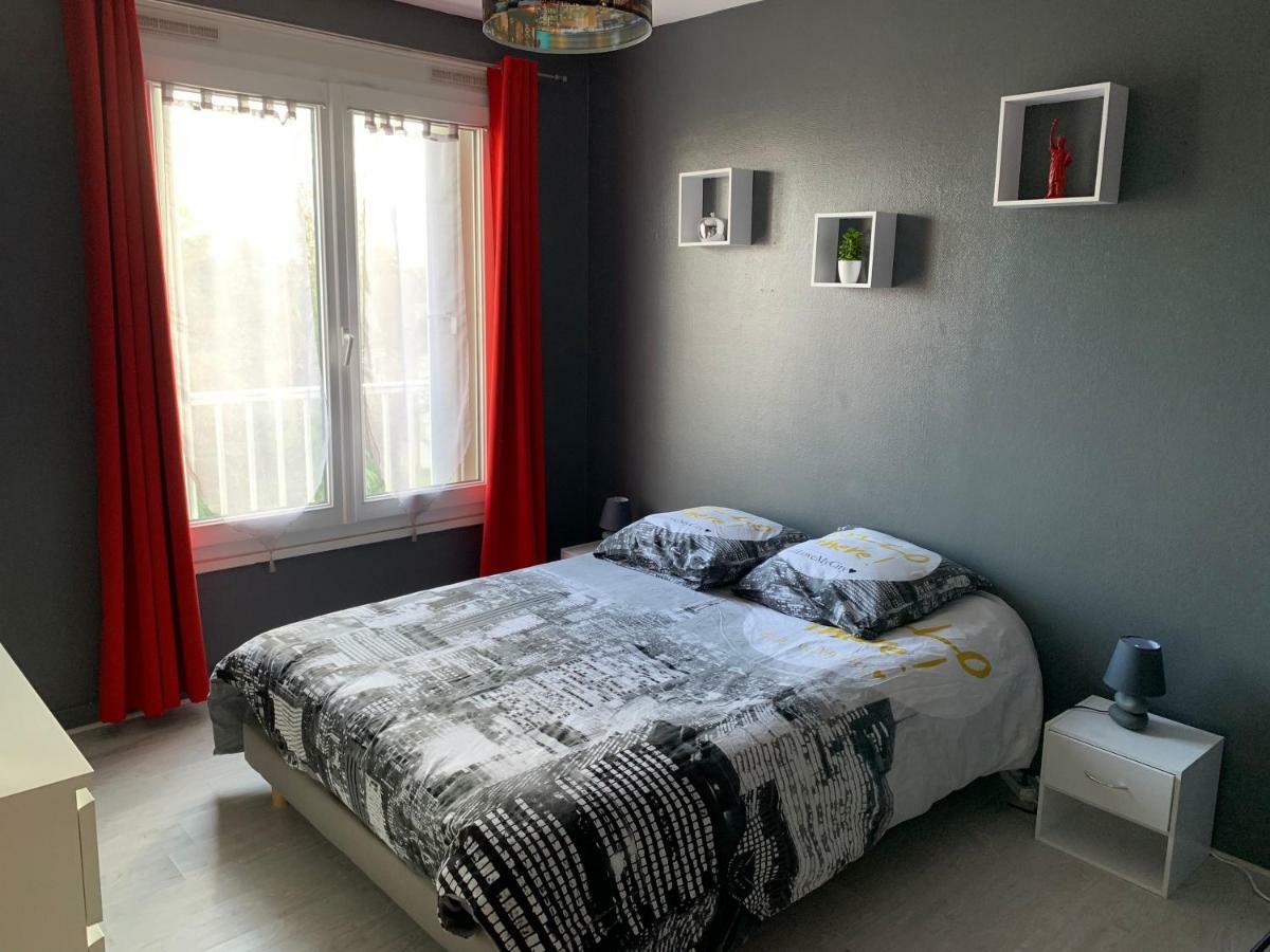 Appartement Le Grand Parc Chateauroux Bagian luar foto